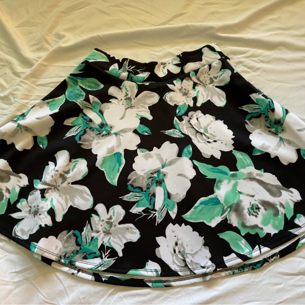 Beautiful floral vintage skirt
